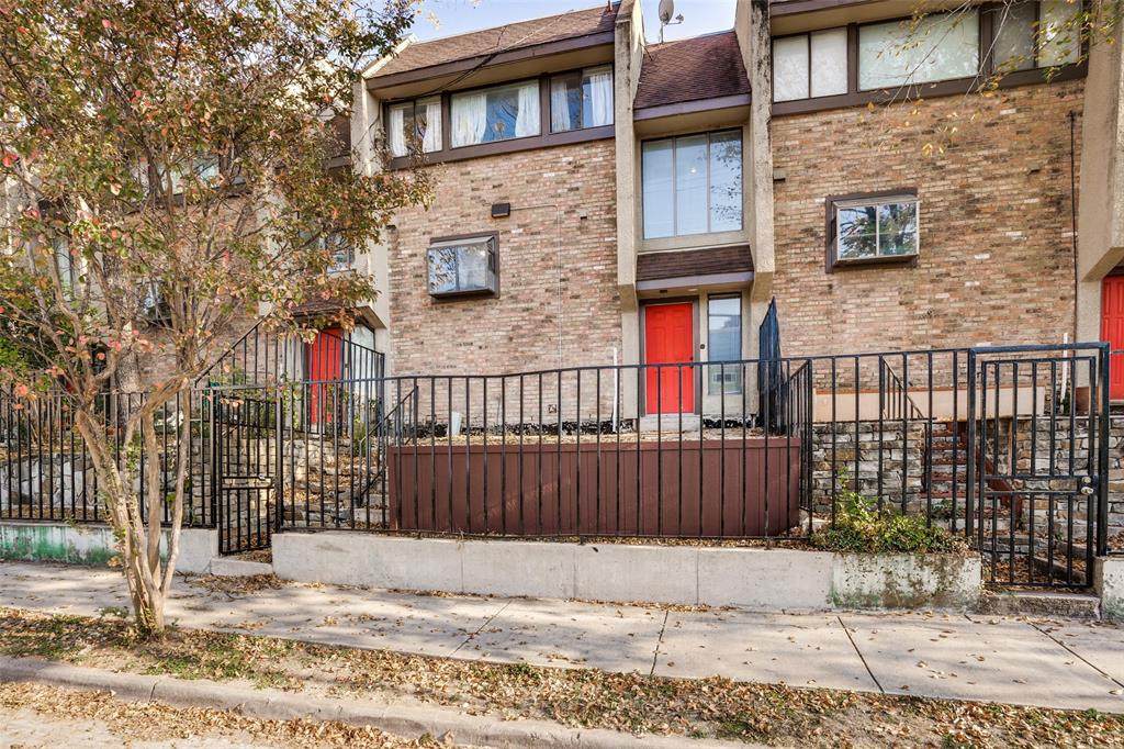 2020 Garrett Avenue - Photo 1