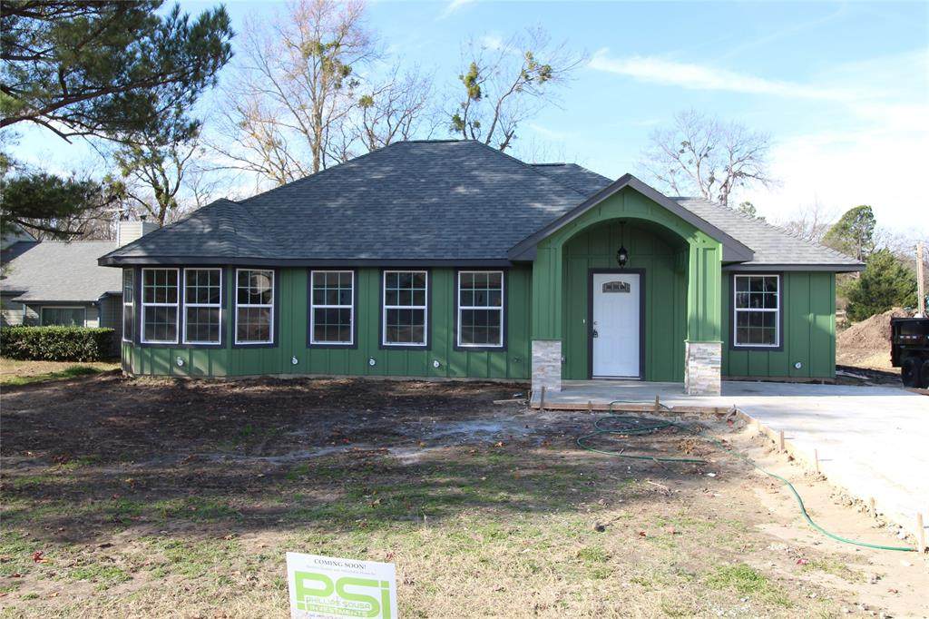 406 Oak Leaf Trail - Photo 1