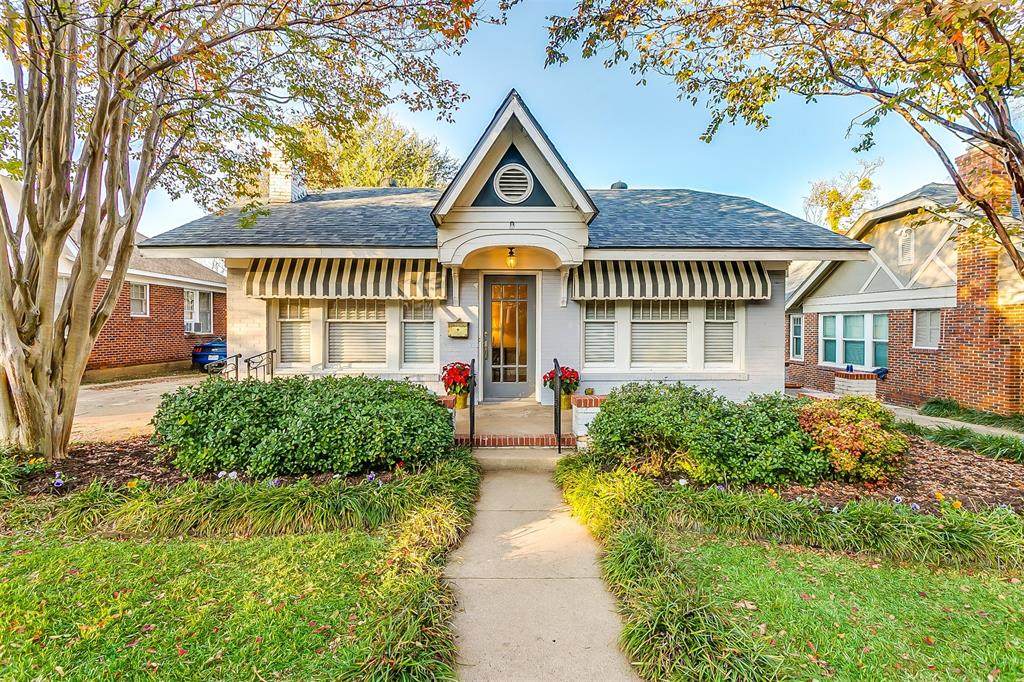 2208 Magnolia Avenue - Photo 1
