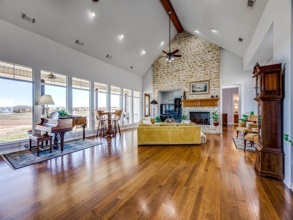 880 Stinson Road - Photo 1
