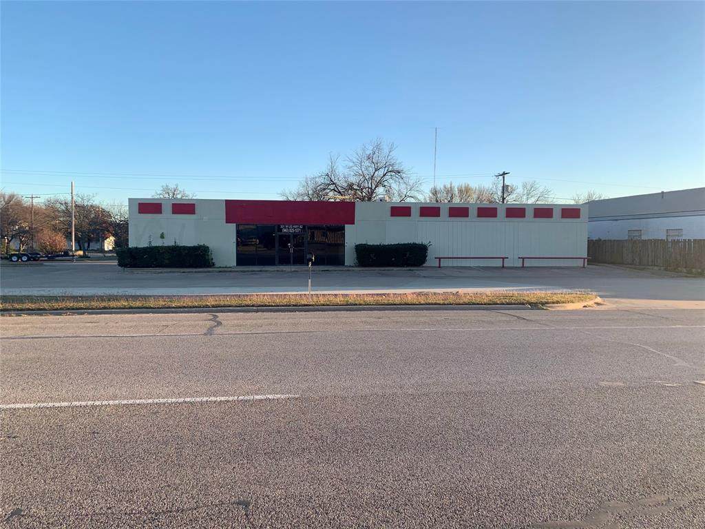 301 Highway 82 - Photo 1