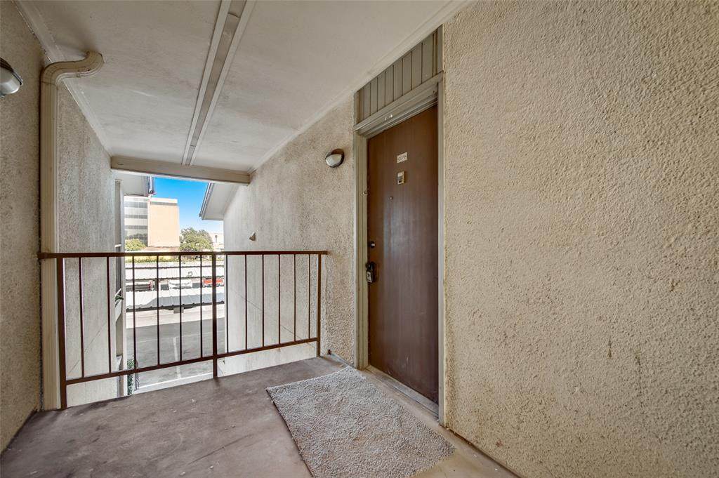 12818 Midway Road - Photo 1