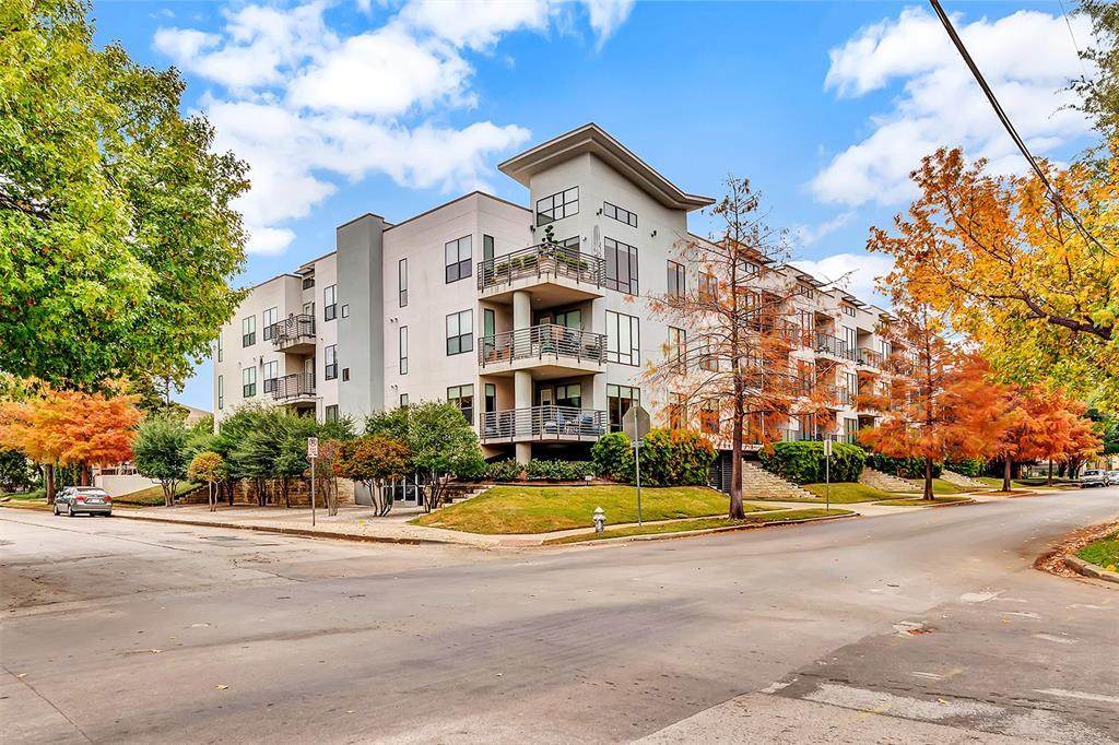 4040 Hall Street - Photo 1