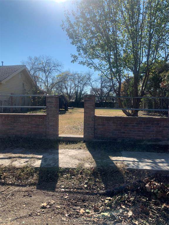 448 Yarmouth Street - Photo 1