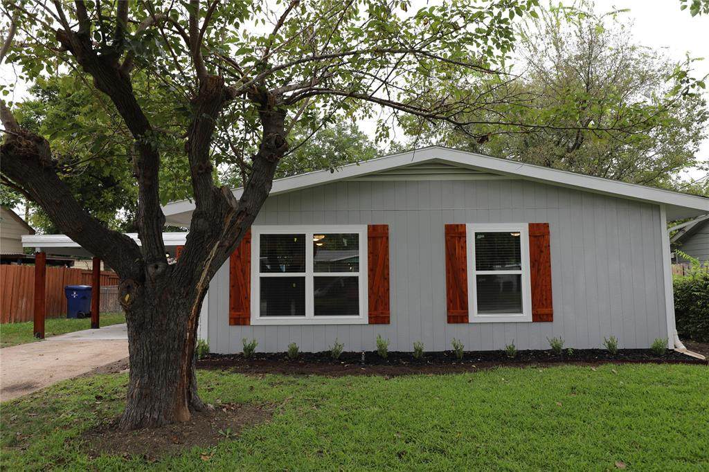 223 Southwood Drive - Photo 1