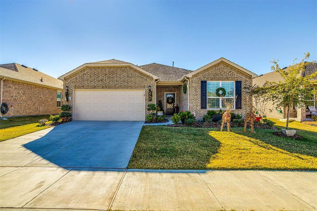 1715 Plantation Crest Drive - Photo 1