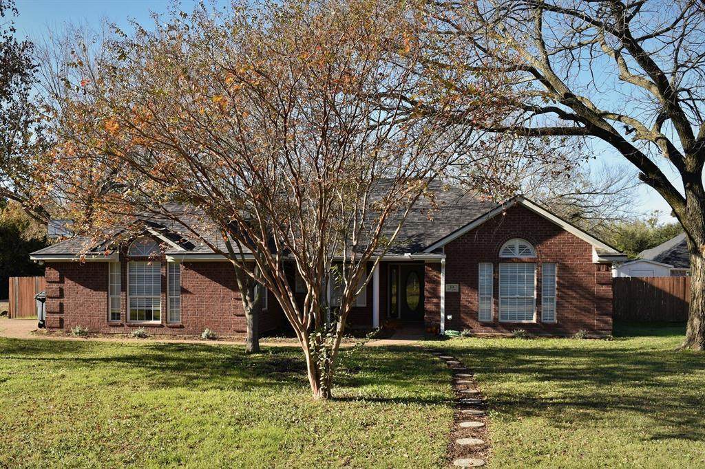 224 Lost Oaks Drive - Photo 1