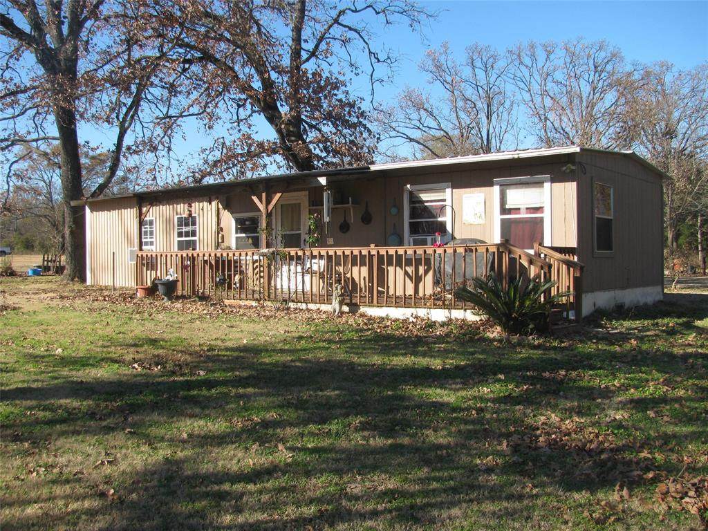 3760 Farm Road 1567 - Photo 1