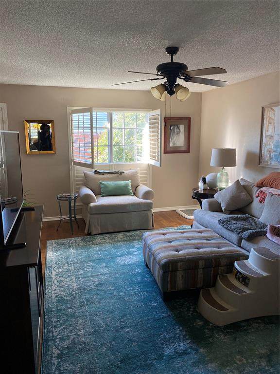960 Roaring Springs Road - Photo 1