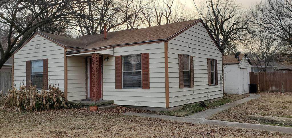 400 Pemberton Drive - Photo 1