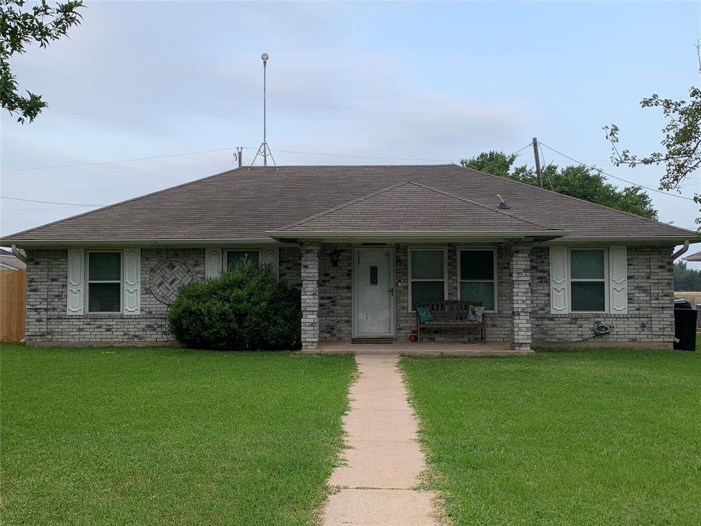 122 Amy Drive - Photo 1