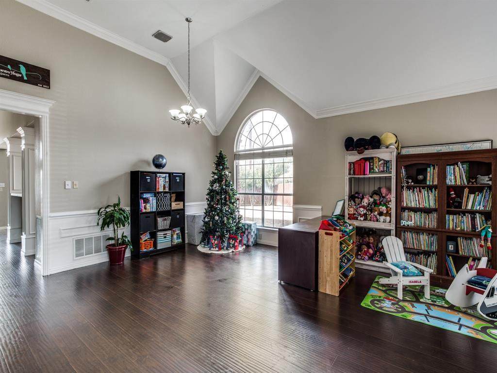 2619 Cedar View Drive - Photo 1