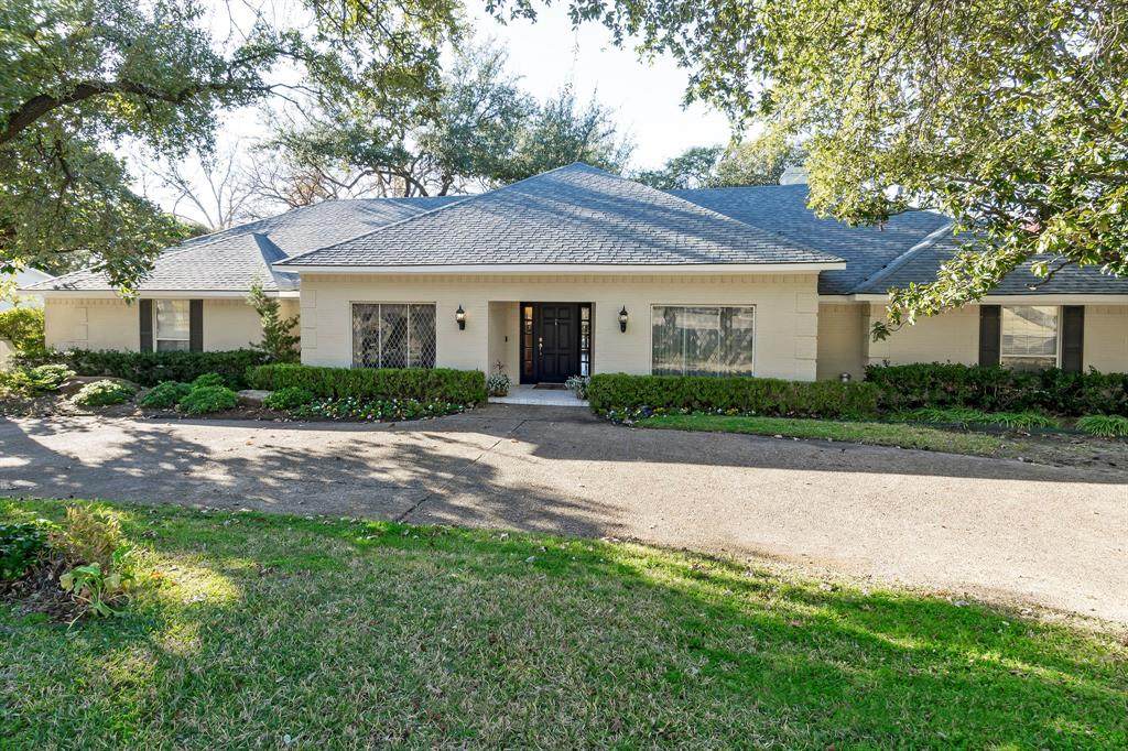5920 Meadowcreek Drive - Photo 1