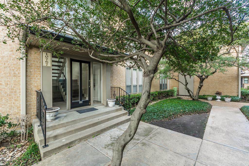 10767 Villager Road - Photo 1