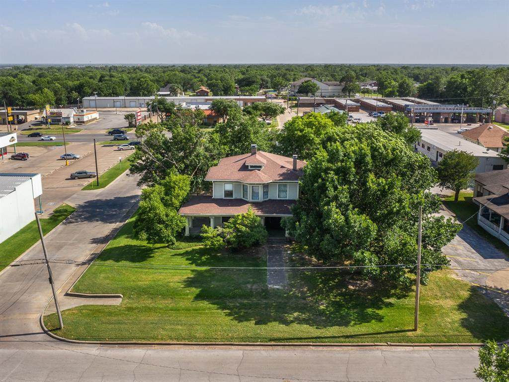803 Nash Street - Photo 1