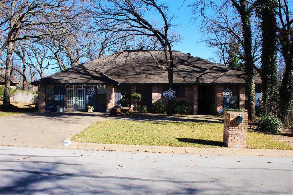 1017 Wood Ridge Drive - Photo 1