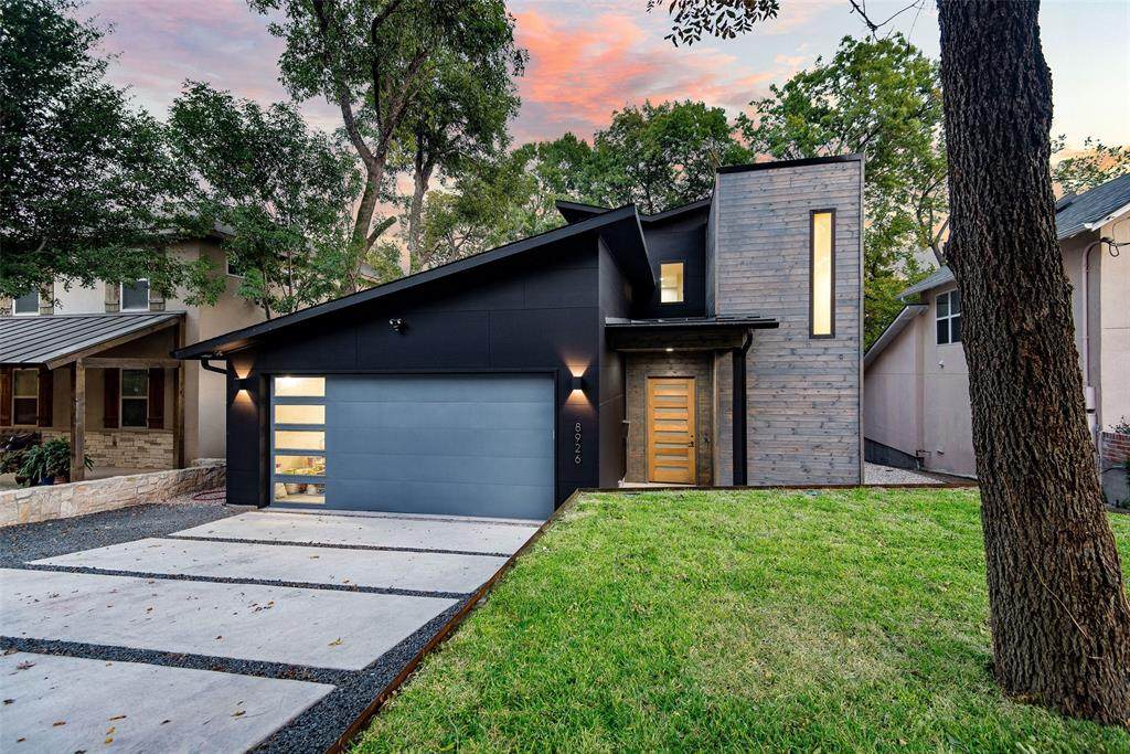 8926 Groveland Drive - Photo 1