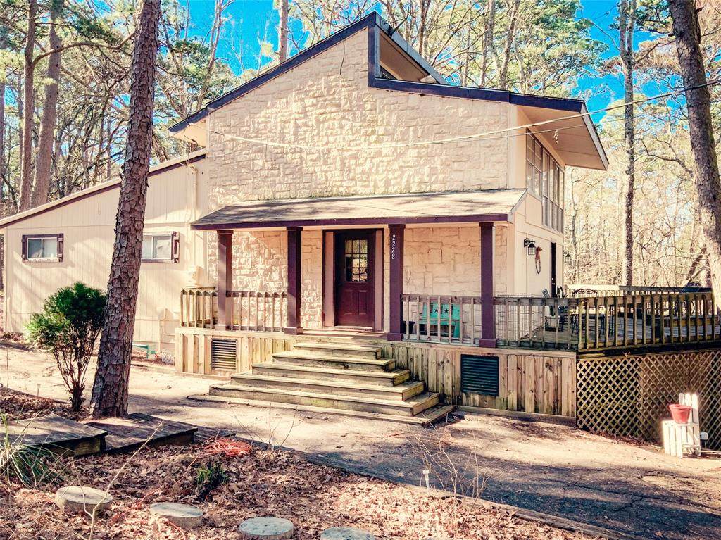 2228 Holly Trail - Photo 1