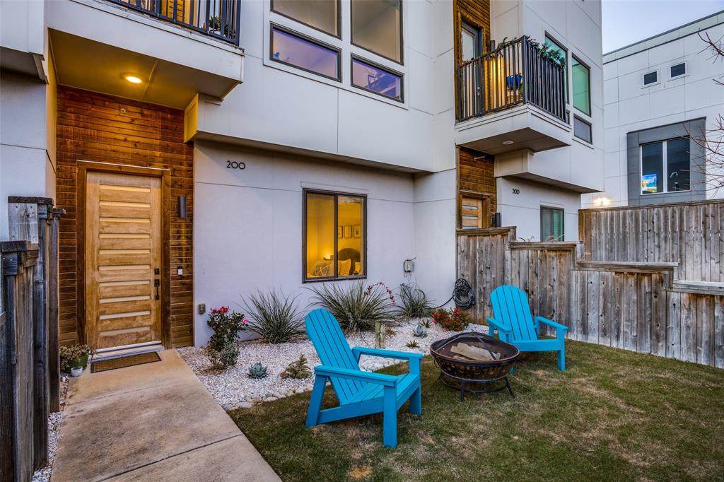 3816 Roseland Avenue - Photo 1