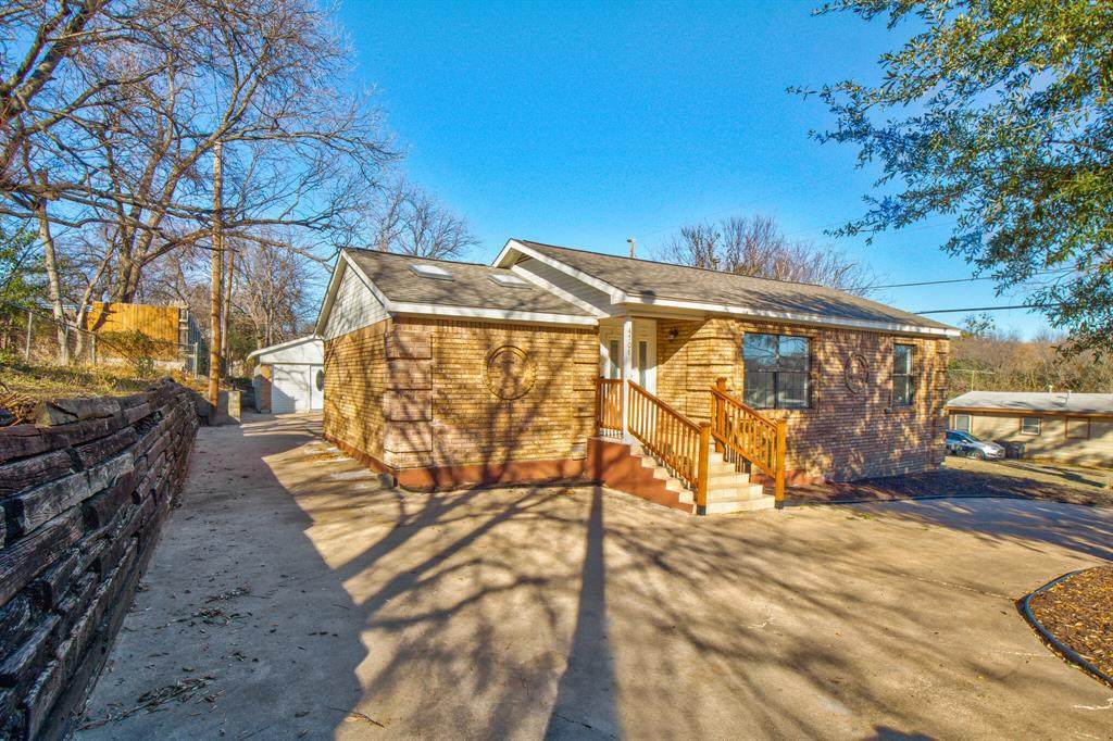 4708 Robinson Street - Photo 1