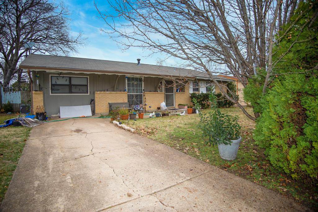 905 Midway Drive - Photo 1