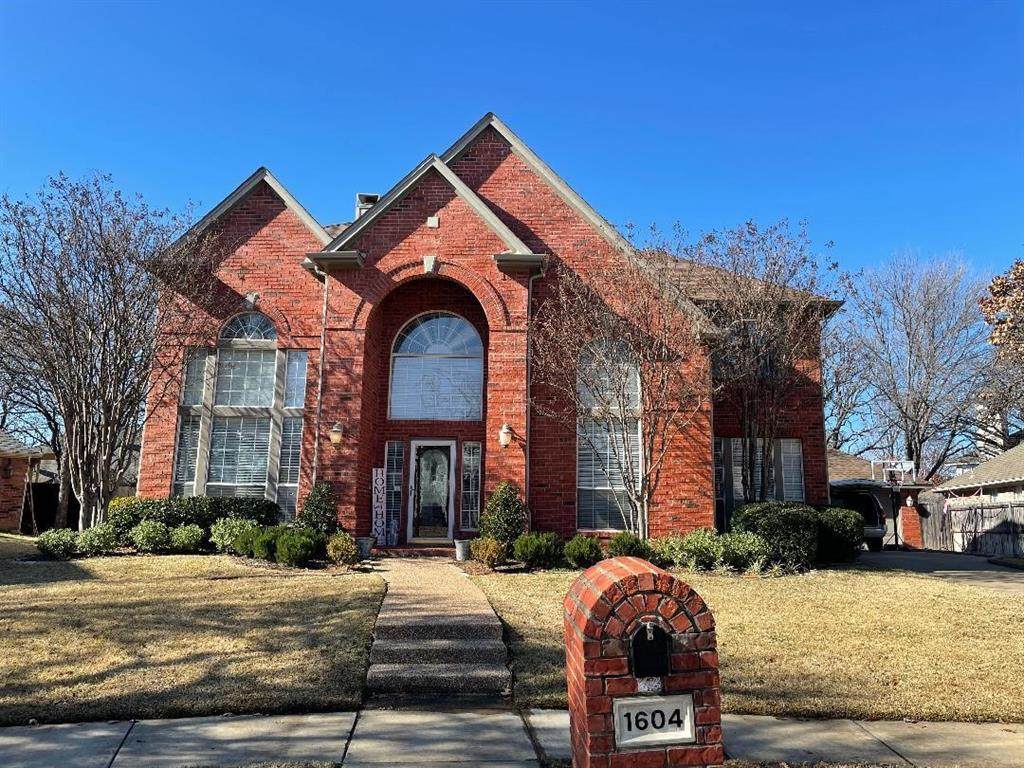 1604 Birchmont Lane - Photo 1