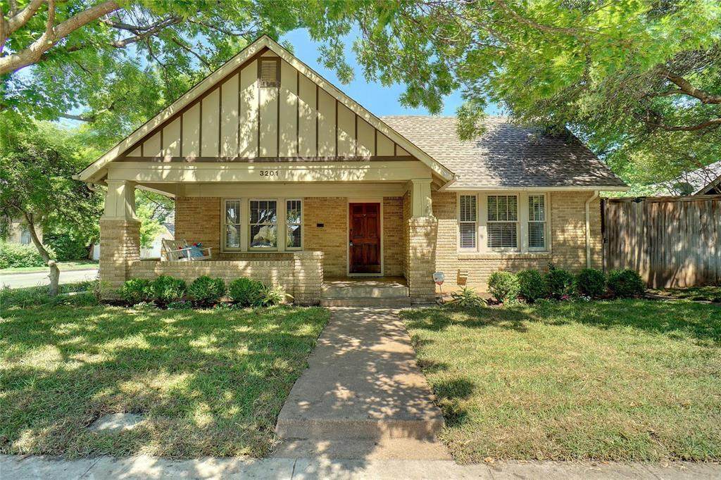 3201 Cockrell Avenue - Photo 1