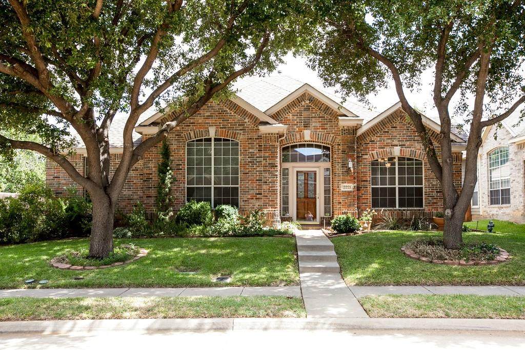 2221 Briary Trace Court - Photo 1