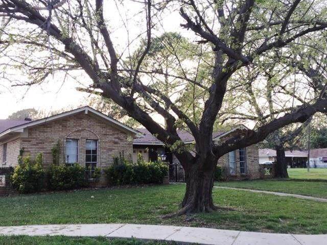 110 Oakridge Circle - Photo 1