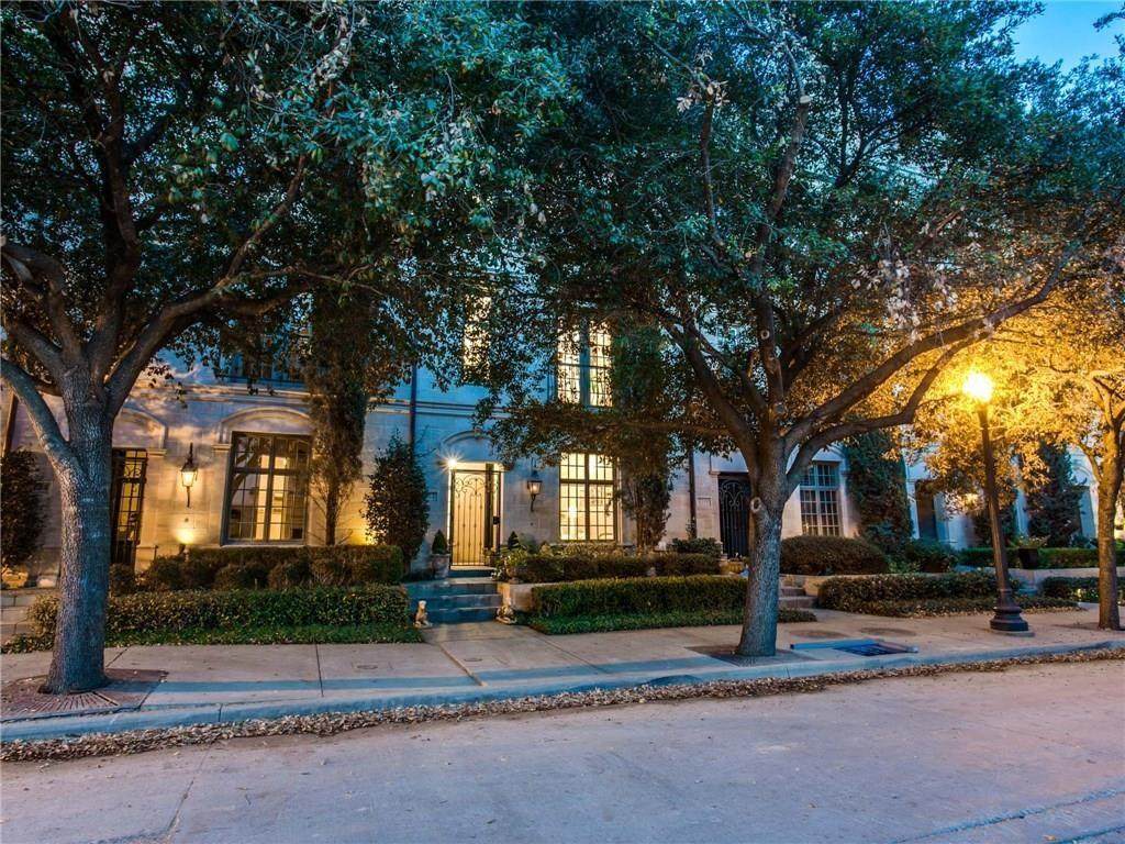 2222 Worthington Street - Photo 1