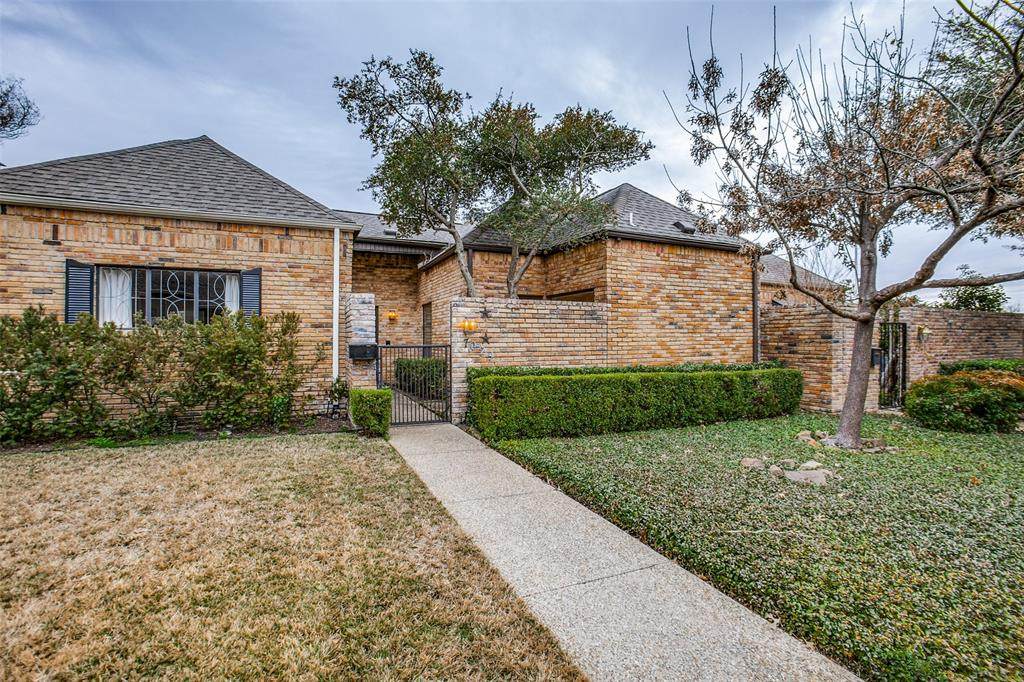 7029 Regalview Circle - Photo 1