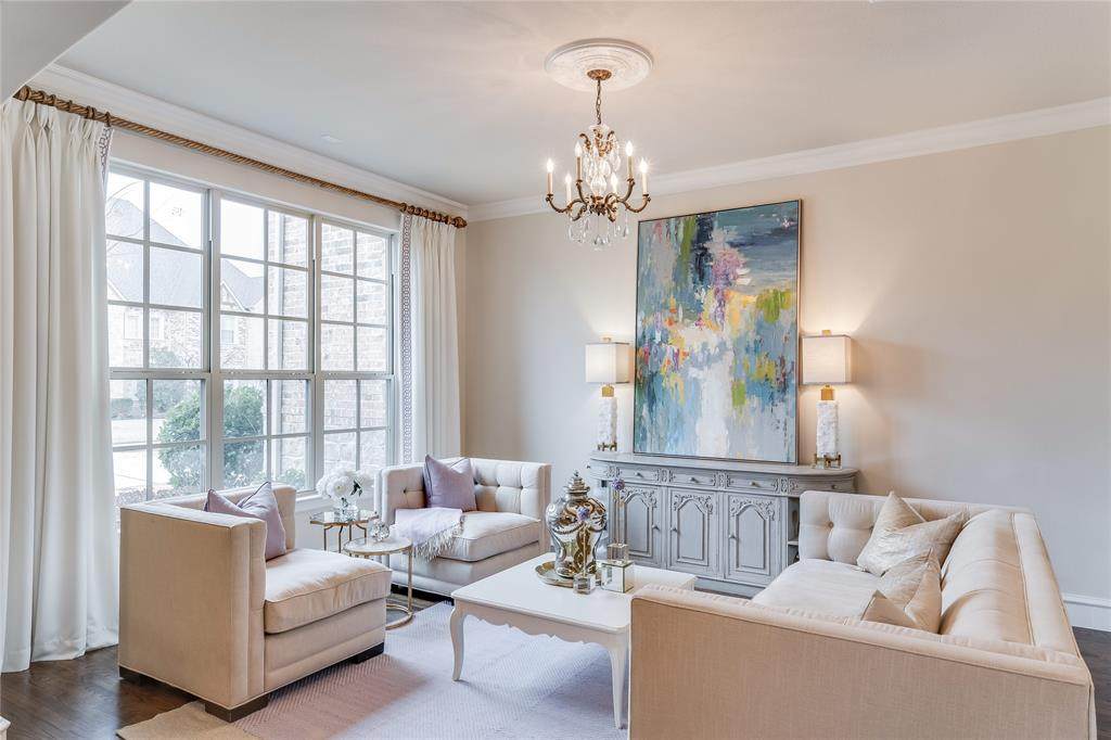 421 Saint Tropez Drive - Photo 1