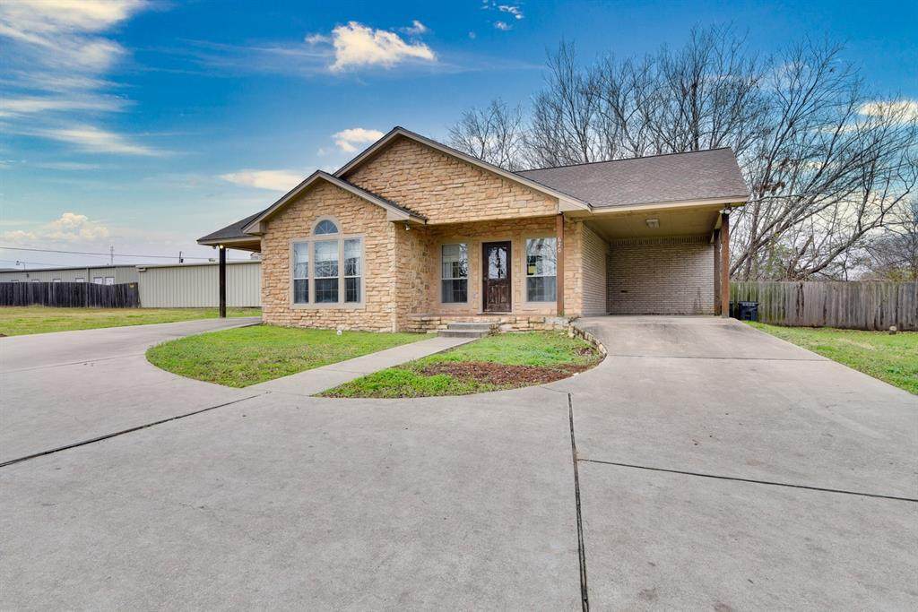 620 Beaton Street - Photo 1