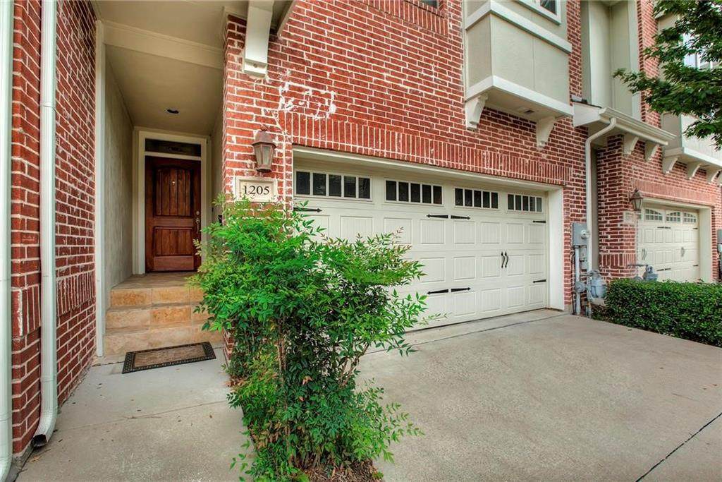 1205 Lake Pointe Way - Photo 1