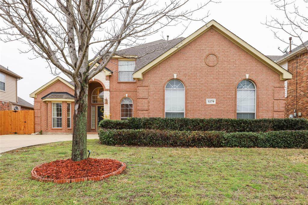 5279 Cove Way - Photo 1