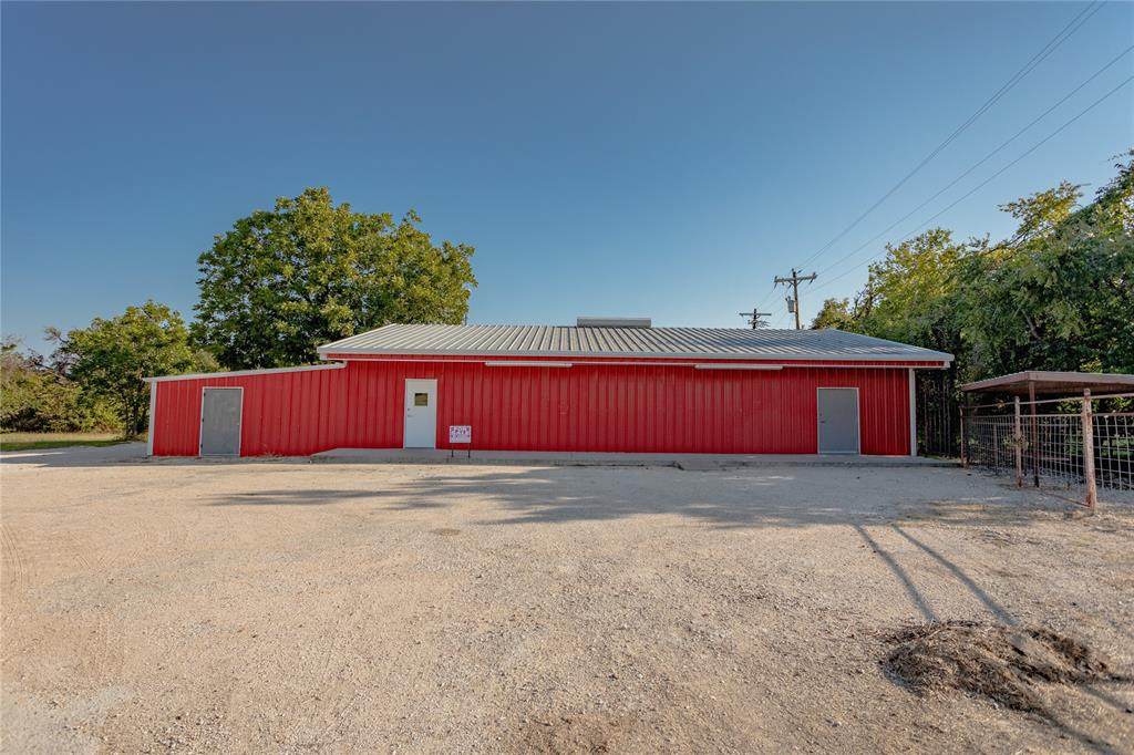 9390 Highway 6 - Photo 1