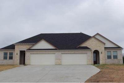 1712 Seth Way - Photo 1
