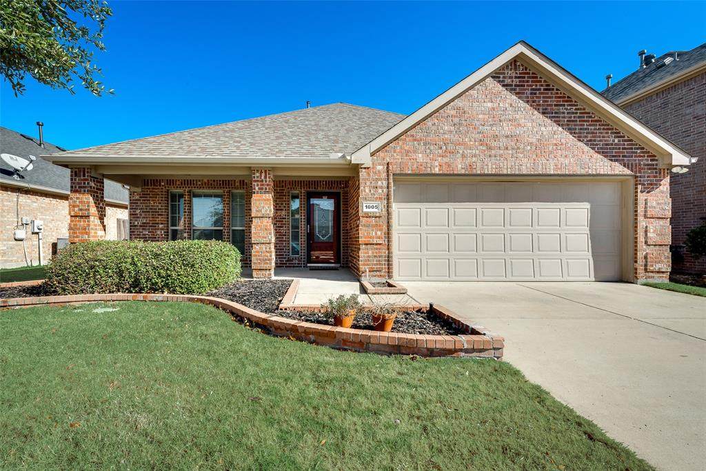 1005 Golden Bear Lane - Photo 1