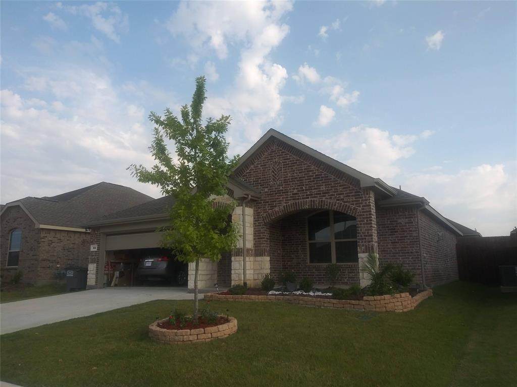 914 Evergreen Street - Photo 1
