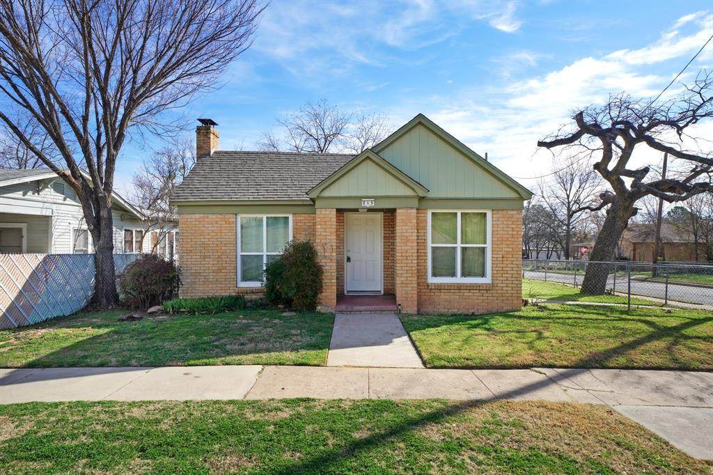215 5th Avenue - Photo 1
