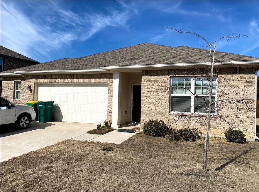 437 Stone Creek Boulevard - Photo 1