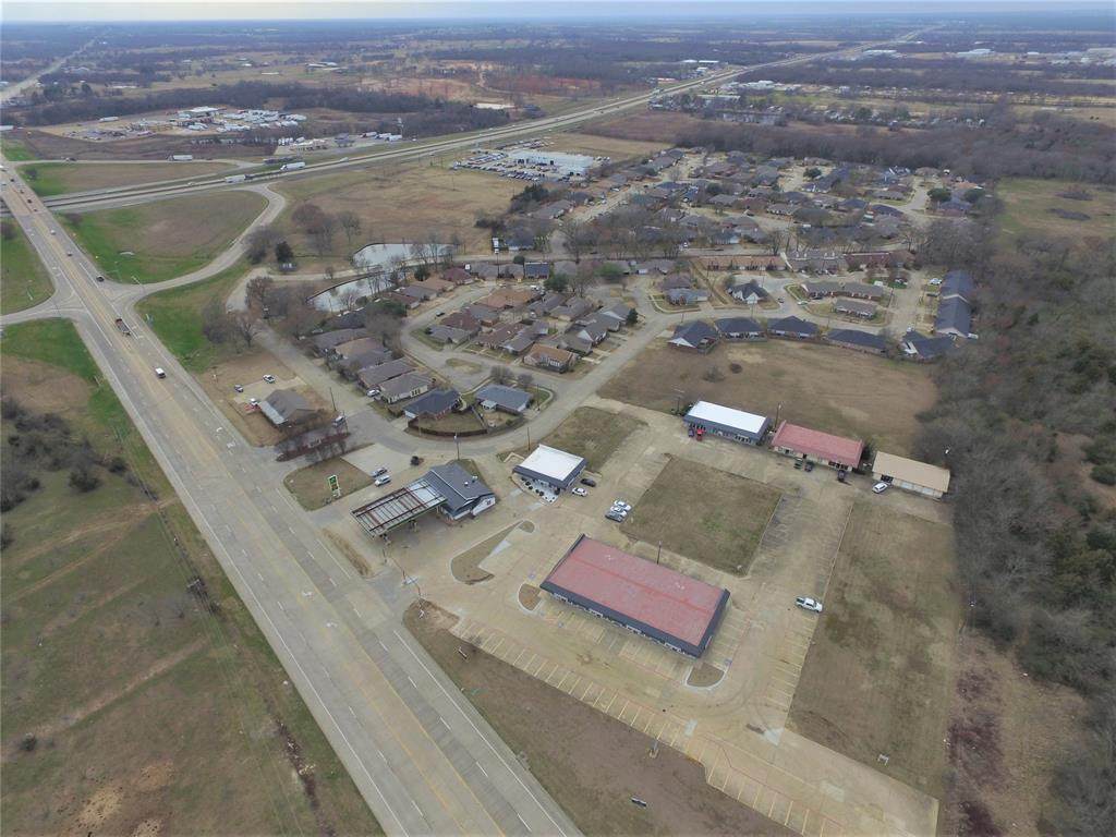 440 Hillcrest Drive - Photo 1