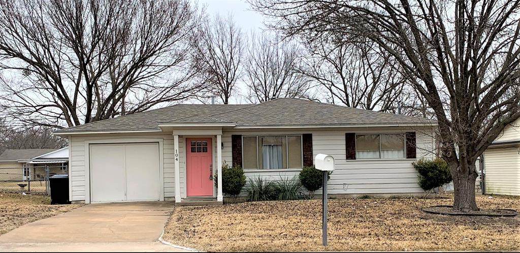 104 Lillis Lane - Photo 1