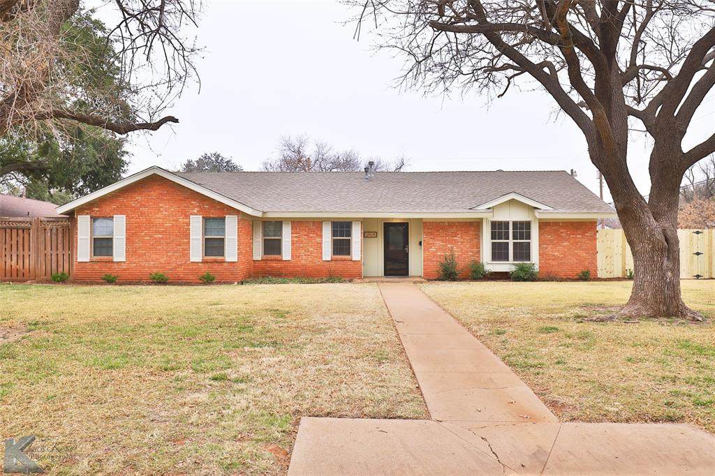 2018 Greenbriar Drive - Photo 1