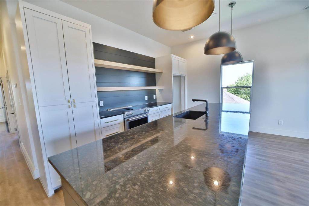 1322 Lipscomb Street - Photo 1