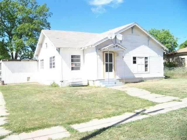 601 6th Street - Photo 1