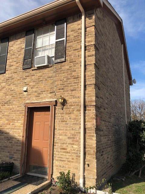 3240 Lombardy Lane - Photo 1