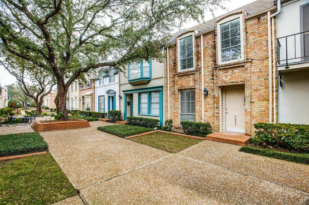 9837 Park Lane Court - Photo 1
