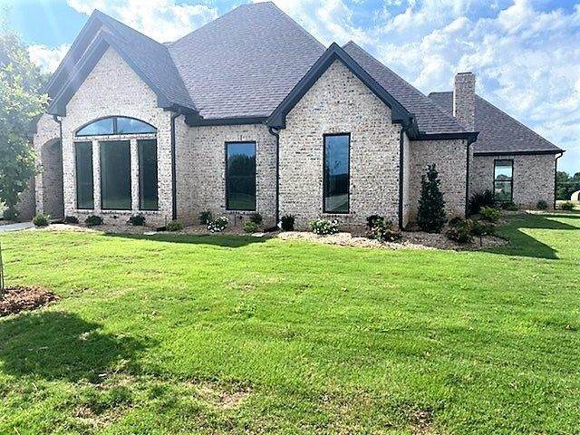 3405 Summerhill - Photo 1