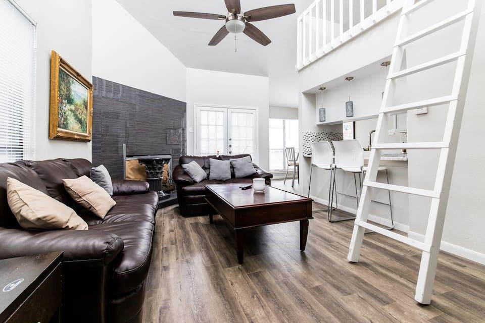 5750 Phoenix Drive - Photo 1